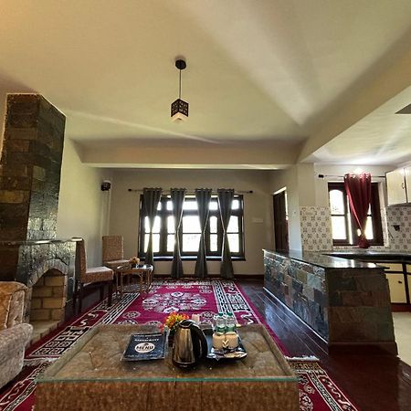 Kumaon Roop Resort Near Kainchi Dham Nainital Exterior photo