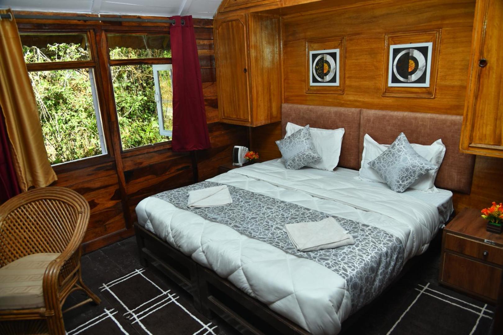 Kumaon Roop Resort Near Kainchi Dham Nainital Exterior photo