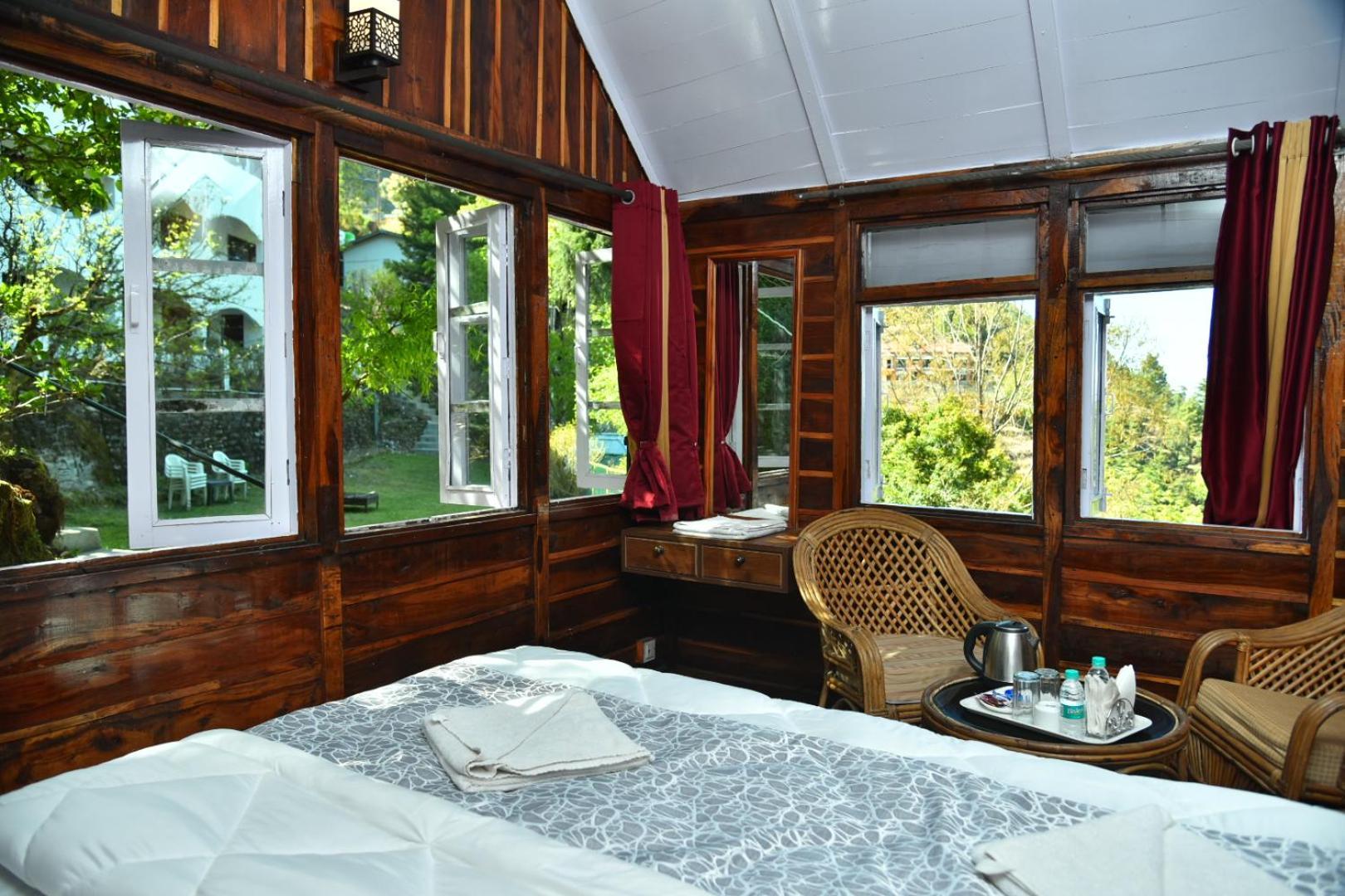 Kumaon Roop Resort Near Kainchi Dham Nainital Exterior photo