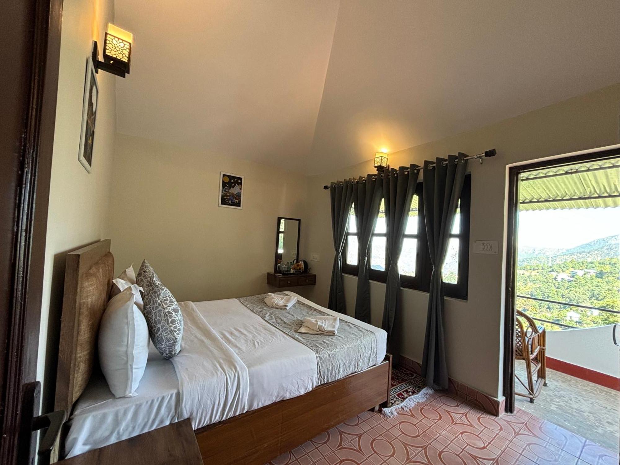Kumaon Roop Resort Near Kainchi Dham Nainital Exterior photo